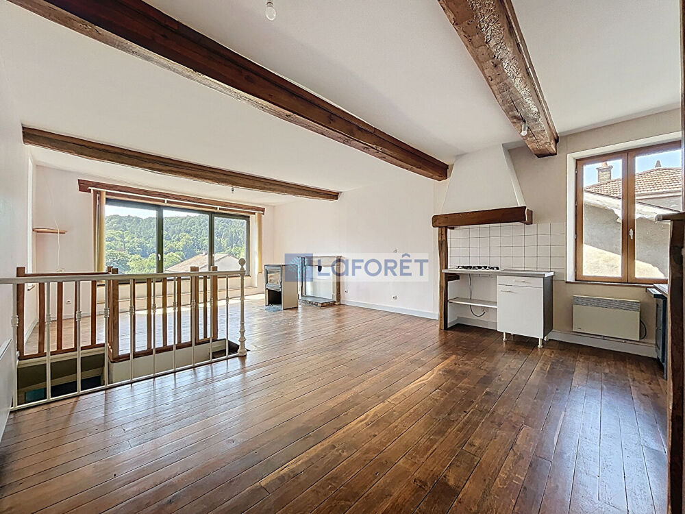 Maison 4 pièces 114 m² · à Charmes la Grande · 114 m² · 61 500 €