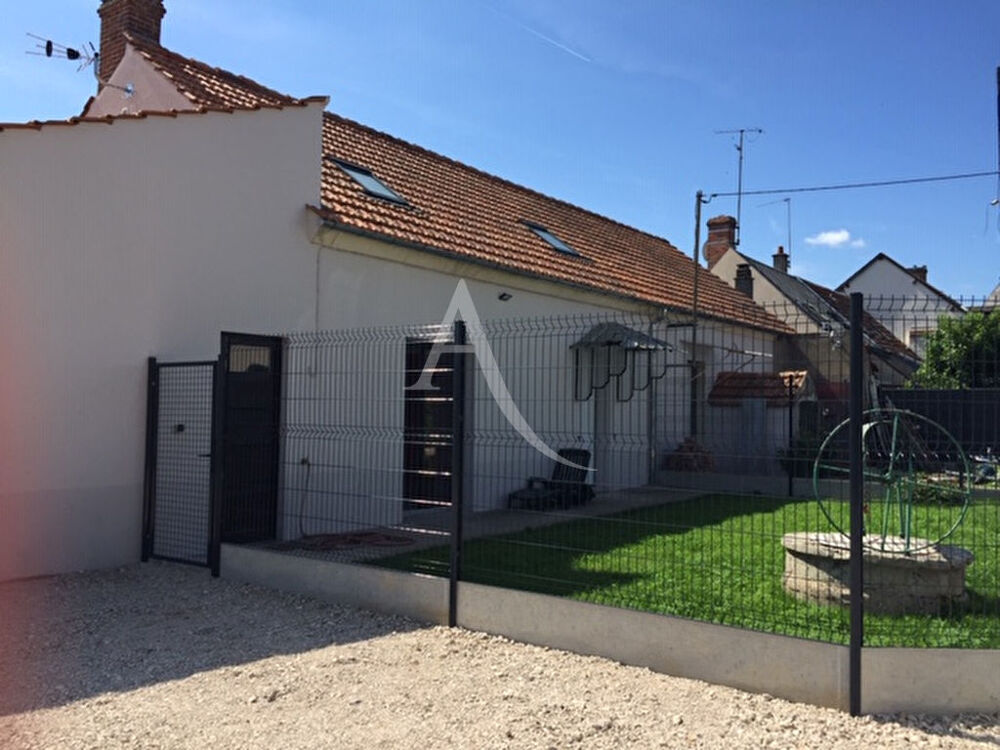 Location Maison Maison Sandillon 4 pièce(s) Sandillon