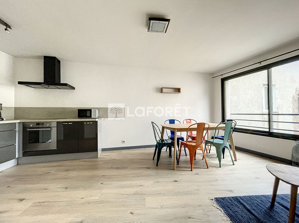 Location Appartement À louer T2 meublé avec goût Quartier Kerfeunteun, Quimper Quimper
