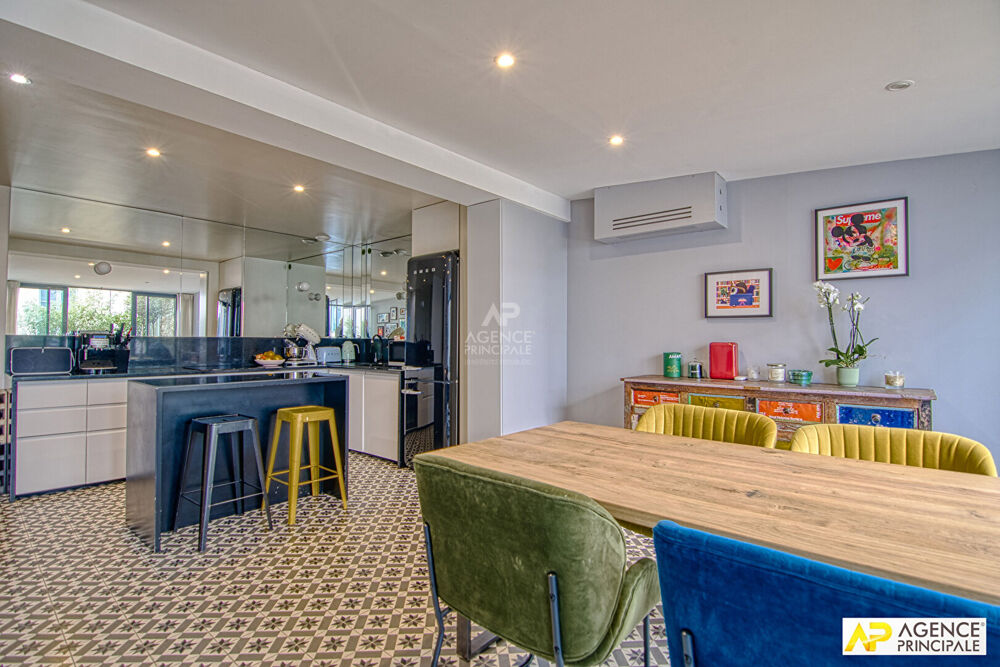 Vente Maison Versailles Rive-Droite Maison de ville 117 m² au sol avec cour et terrasse privative de 52 m² Versailles