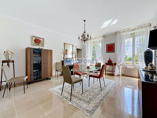  Maison à vendre 10 pièces 580 m²
