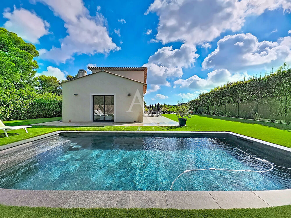 Vente Maison EXCLUSIVITE : MOUGINS LIMITE LE GUILLET / MAISON RECENTE AVEC PISCINE ET UN TERRAIN DE 1217M² Mougins