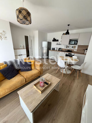  Appartement à louer 2 pièces 45 m²