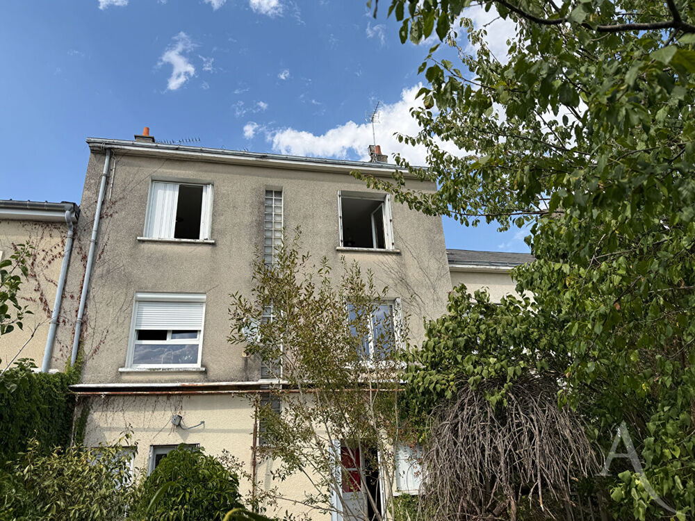Vente Maison Maison Chateauroux 9 pièce(s) 173 m2 Chateauroux