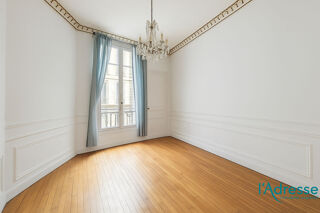  Appartement à vendre 7 pièces 182 m²