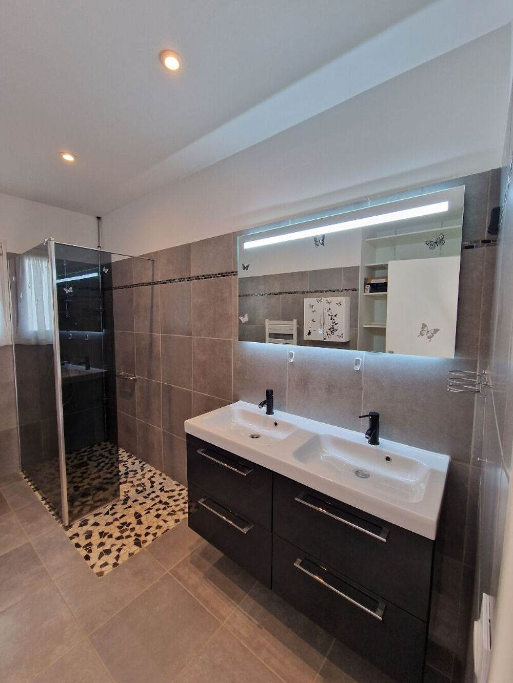Location Appartement Appartement Bouyon 2 pièces 55 m2 avec jardin , en dernier étage d'une maison individuelle Bouyon