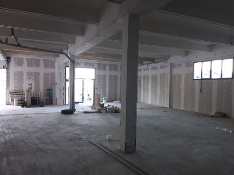 Local d'activité Axe principal BESANCON - A LOUER 3125 25000 Besancon