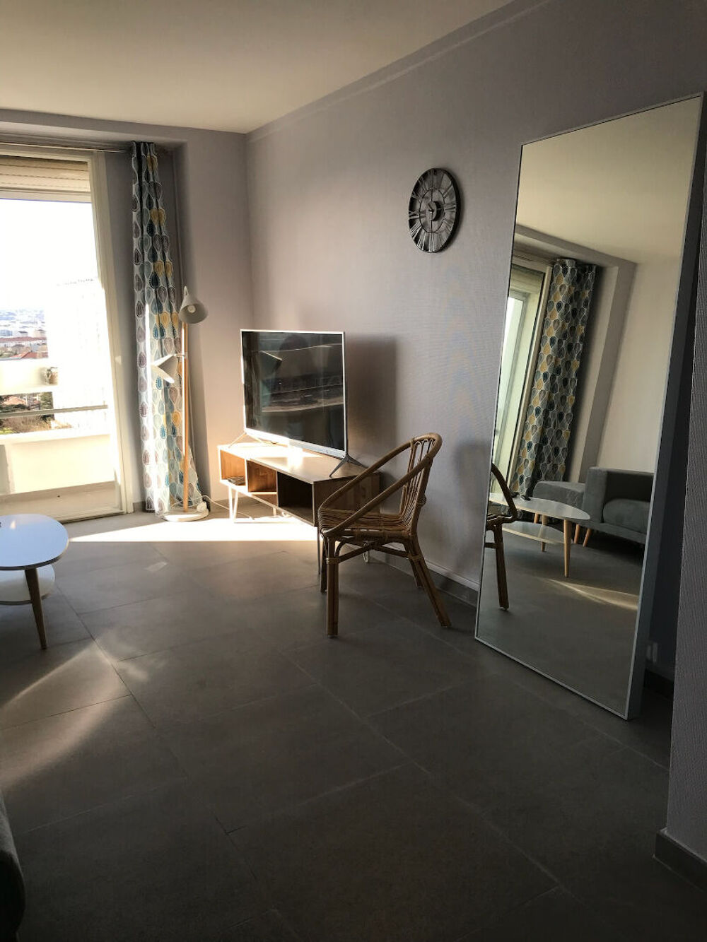 Chambre à louer dans Appartement - Mermoz/ Pinel - 6 pièce(s) 95 m2
