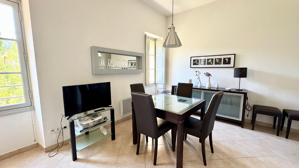 Location Appartement AIX EN PROVENCE - Appartement type 3 meublé avec place de parking Aix en provence