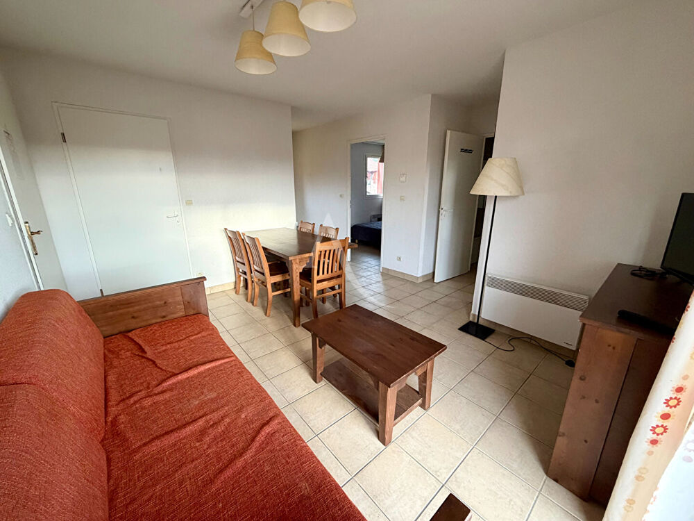 Bel appartement T3 situé dans résidence sécurisée avec piscine proche centre Prayssac