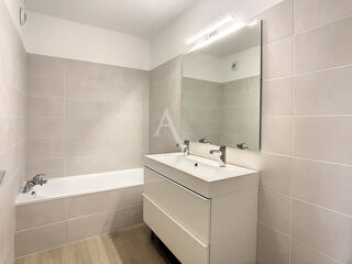  Appartement � vendre 5 pi�ces 95 m�