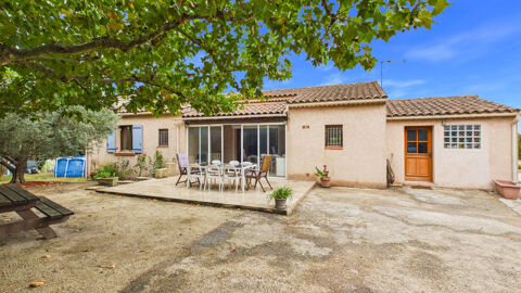   EYRAGUES Villa de plain pied 4 chambres  A deux pas des commodités Maison - 5 pièce(s) - 140 m²