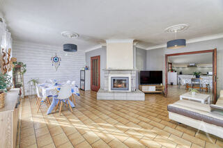  Maison � vendre 7 pi�ces 235 m�