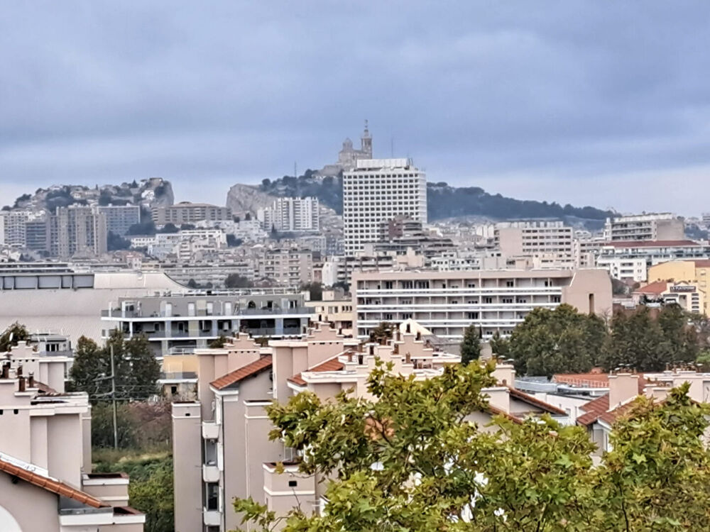 Vente Appartement Appartement Marseille T3/4 pièce(s) 79.44 m²  Capelette Timone Cave Balcon Marseille 10
