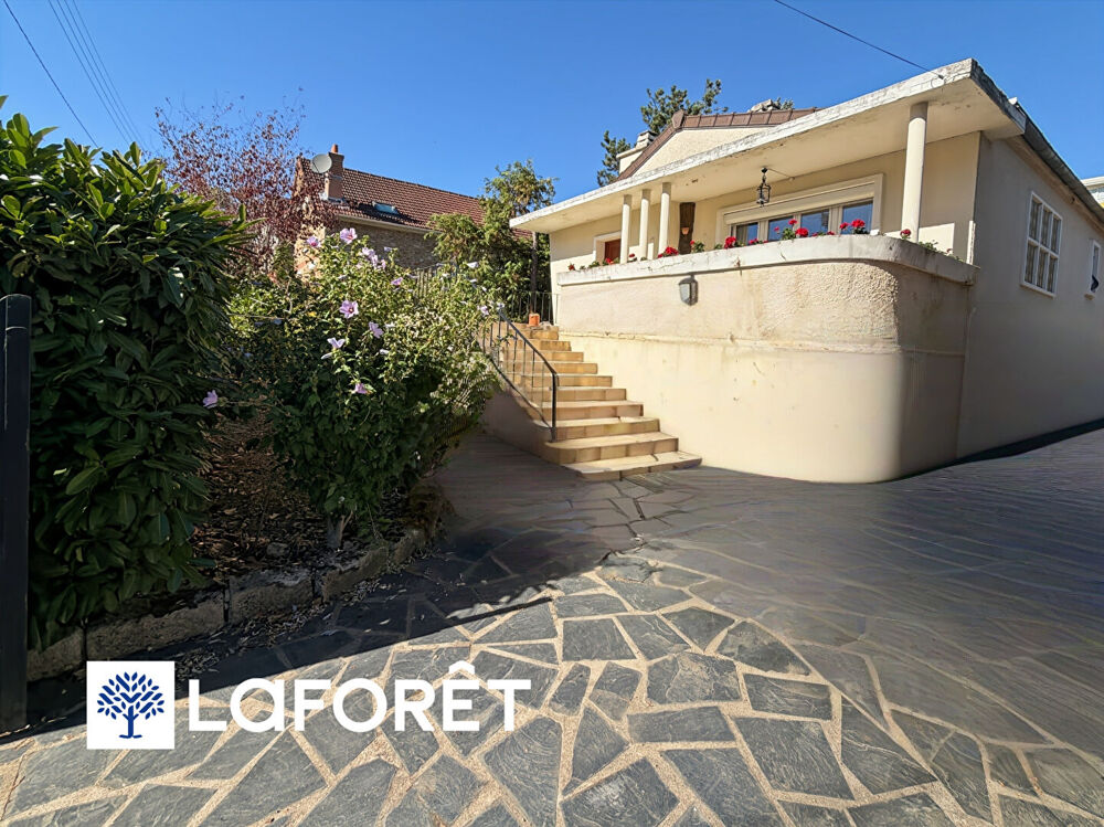 Vente Maison Maison 4 pièces à vendre à Ris-Orangis - Beau terrain avec sous-sol total Ris orangis
