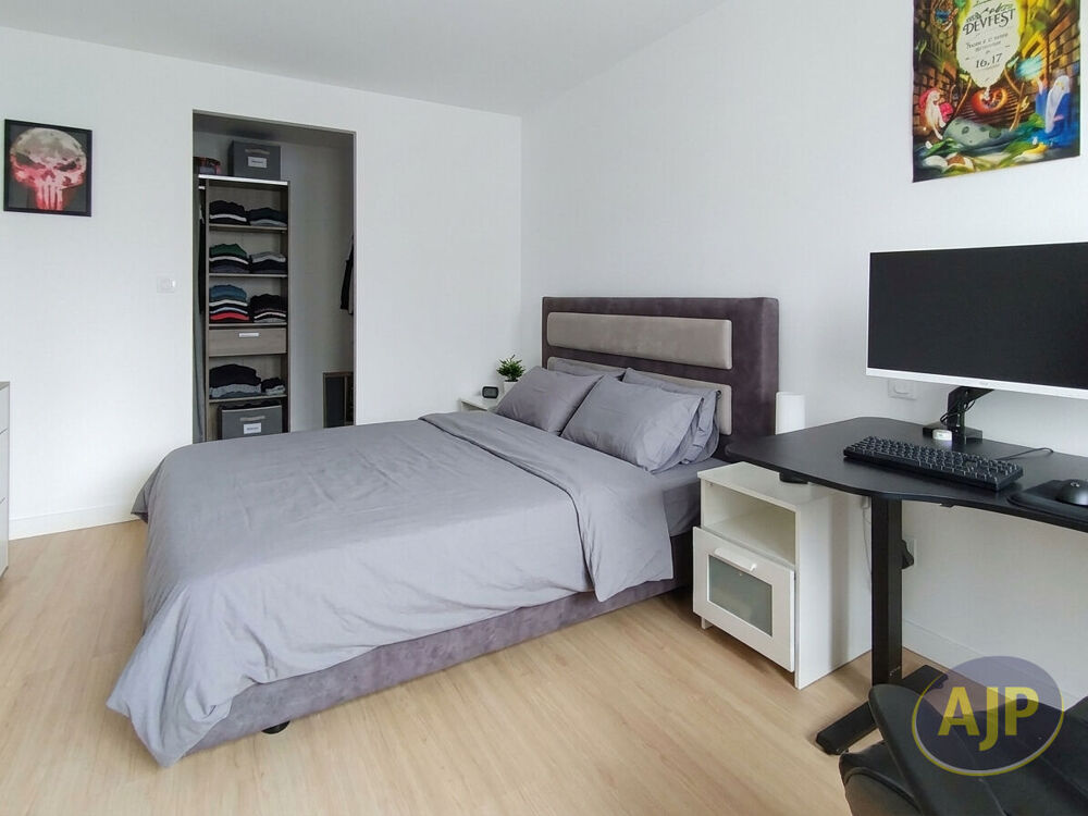 Location Maison Maison  6 pièce(s) 131.72 m2 Heric