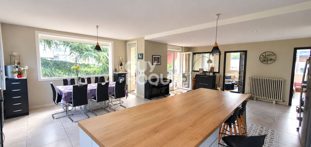 Maison d'exception à Vals les Bains de 190 m² aux multiples possibilités