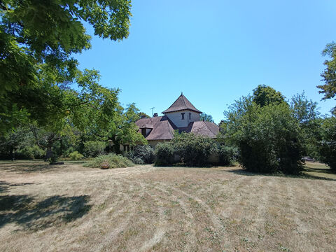   Maison Toulonjac 10 pièces 236.2 m2 Maison - 10 pièce(s) - 236 m²