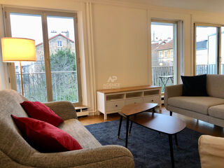  Appartement à louer 3 pièces 89 m²