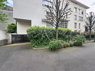  Parking / Garage à vendre 