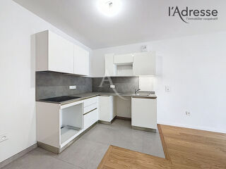  Appartement � louer 4 pi�ces 85 m�