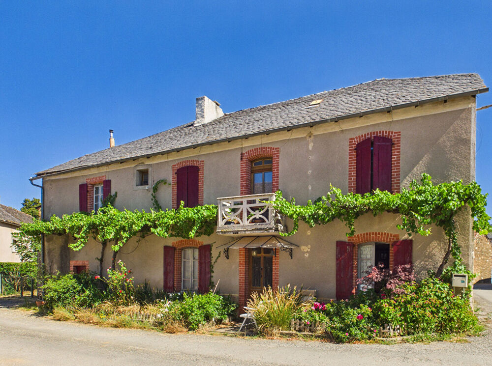 Maison rénovée avec jardin et dépendance 5 chambres possibles Proche commodités