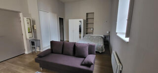  Appartement à louer 1 pièce 33 m²
