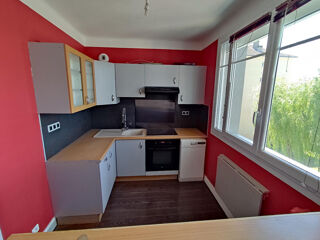  Appartement à louer 4 pièces 81 m²