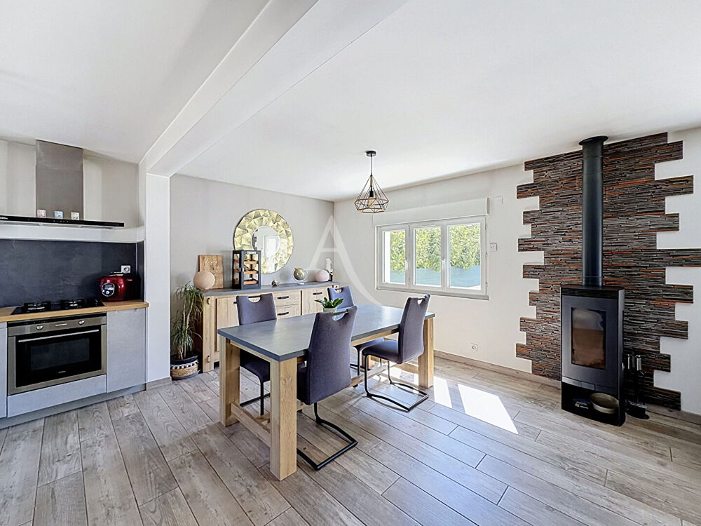 Vente Maison Maison située à Meaux - 3 chambres - jardin de 612 m2 - garage et dépendances - cave totale Meaux