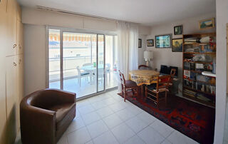  Appartement  vendre 1 pice 24 m Antibes