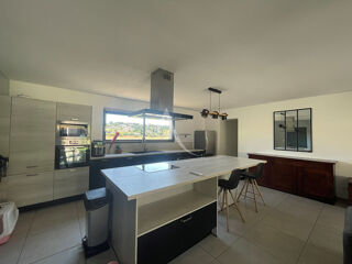  Maison à louer 5 pièces 111 m²