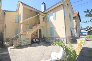  Maison  vendre 8 pices 144 m