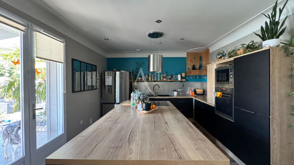 Vente Maison Mouilleron Le Captif - Maison familiale de 135m² - 5 chambres A VENDRE Mouilleron le captif