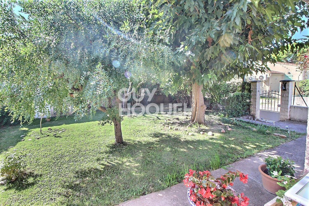 Vente Maison Viager occupé Maison de plain-pied avec jardin et garage Rente mensuelle 500 euros Tarascon