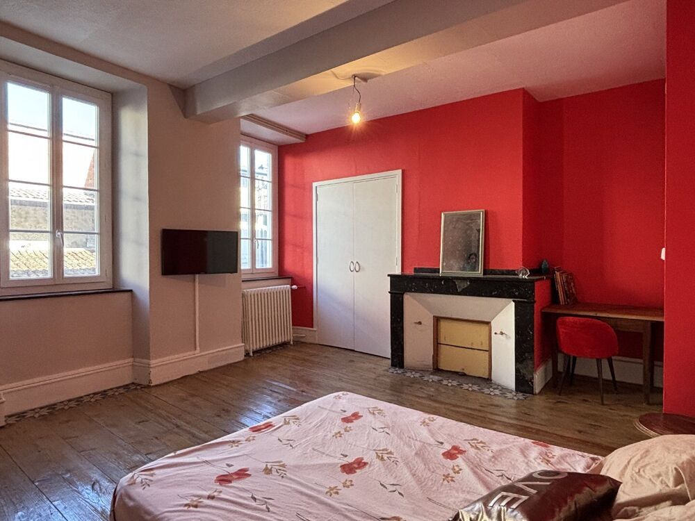 Maison de village du XIXe siècle en pierre
