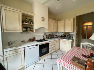  Maison � vendre 9 pi�ces 350 m�