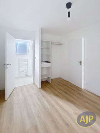  Maison à louer 4 pièces 98 m²