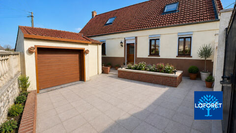   Maison de caractère type longère  DPE D  Bureau indépendant  Garage  Grand jardin Maison - 5 pièce(s) - 110 m²