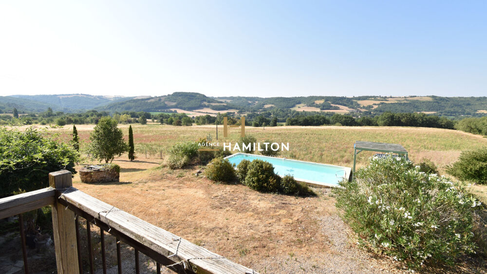 FERMETTE MODERNISÉE AVEC PISCINE ET VUE DÉGAGÉE