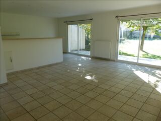  Maison à louer 5 pièces 107 m²