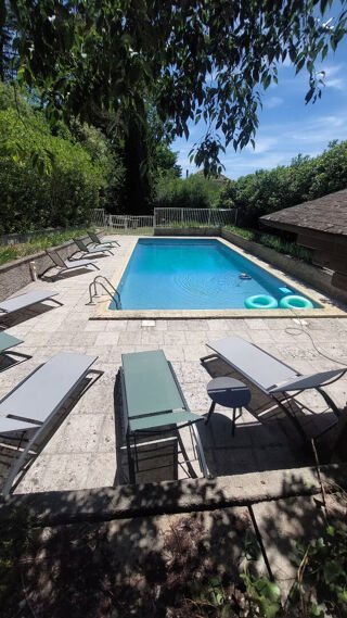  Maison � vendre 10 pi�ces 360 m�