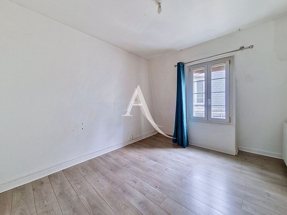 Vente Appartement 2 pièces lumineux et calme, en dernier étage Paris 11