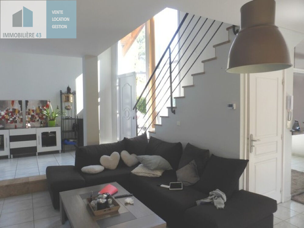 MAISON T5 CUIS EQUIPEE ST GERMAIN LAPRADE - 5 pièce(s) - 135 m2