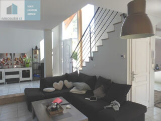  Maison à louer 5 pièces 142 m²