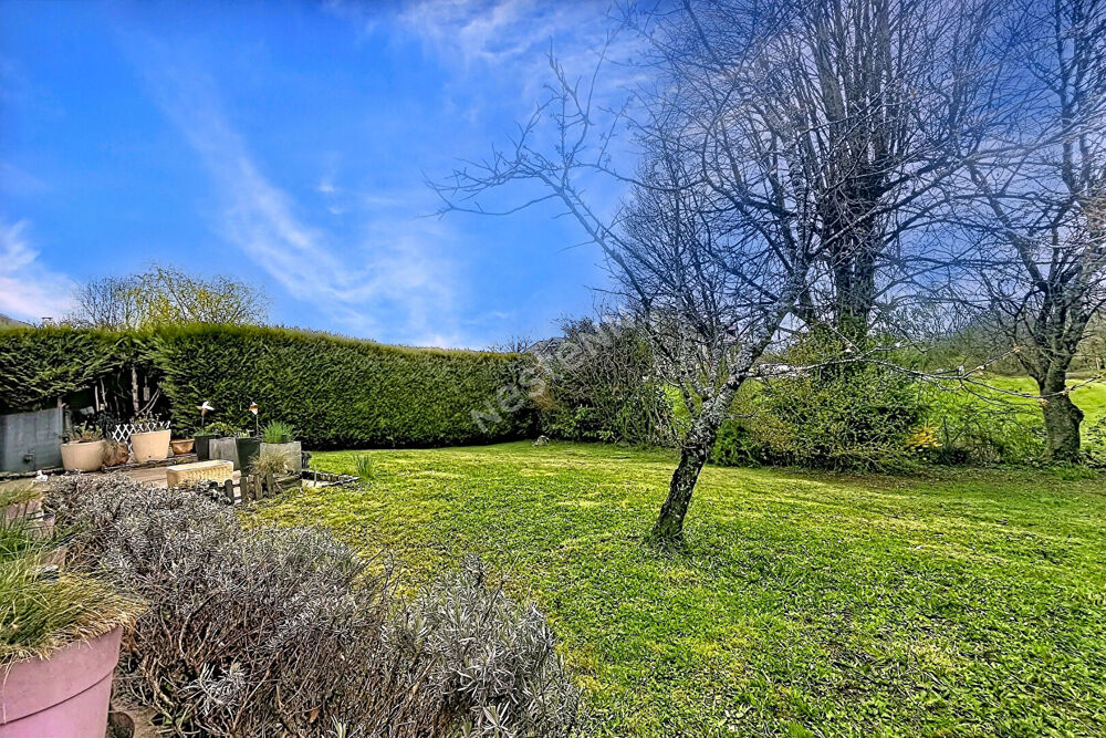 ANNECY-LE-VIEUX _ Maison mitoyenne plain pied, 4 pièces de 91 m², avec jardin et garage, à vendre