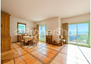  Maison � vendre 4 pi�ces 220 m�