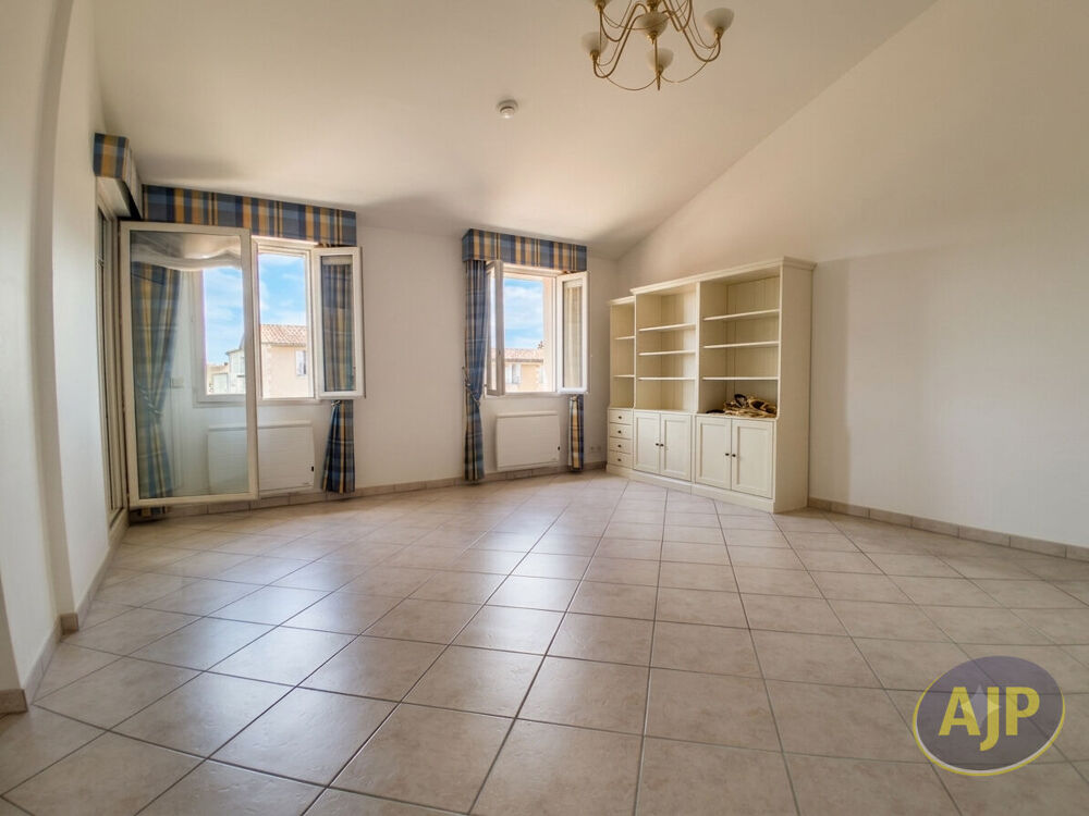 Appartement Saintes 4 pièce(s) 120.96 m2