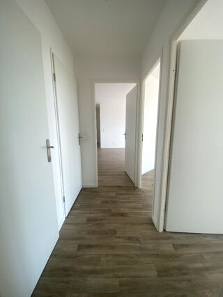  Appartement à louer 3 pièces 66 m²