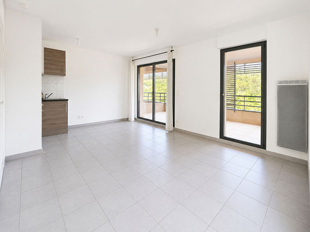 Location Appartement Aix en Provence Pont de l'Arc - Type 2 avec Terrasse et Parking Aix en provence