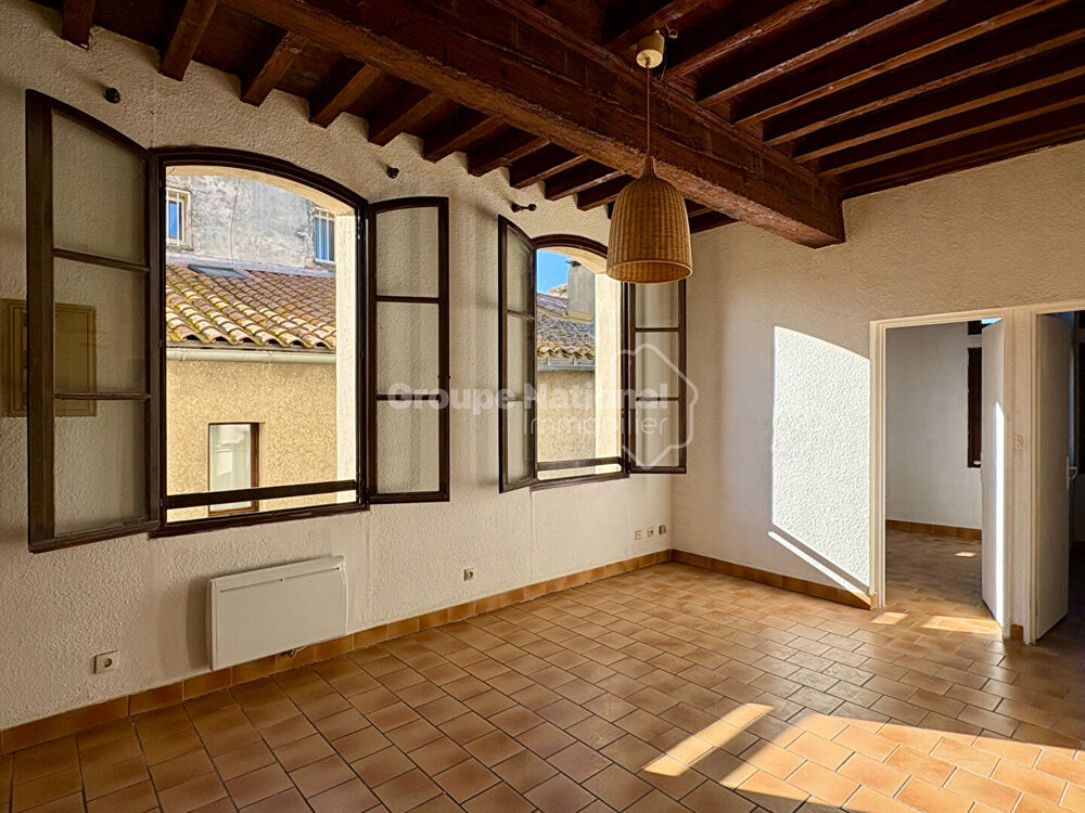 ARLES. Appartement T3 en hyper centre